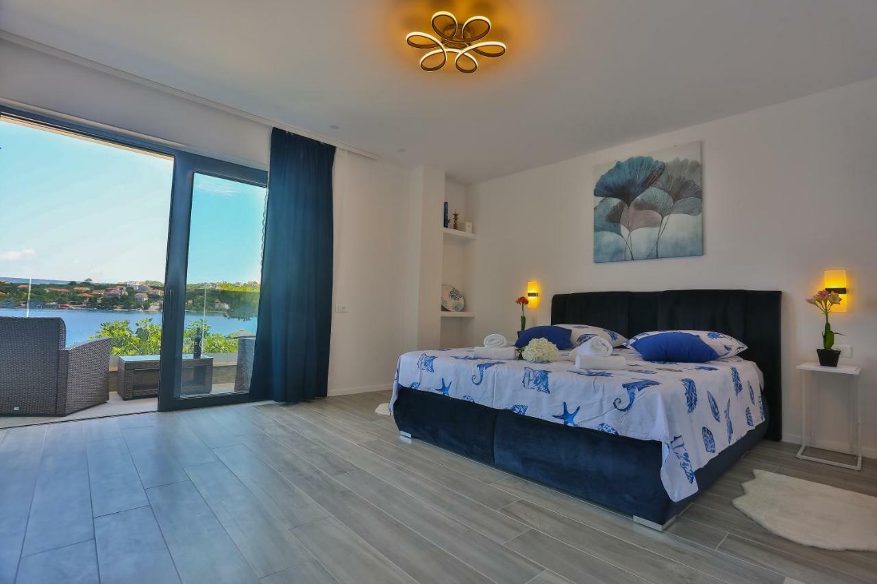 Paradise Punta Nečujam